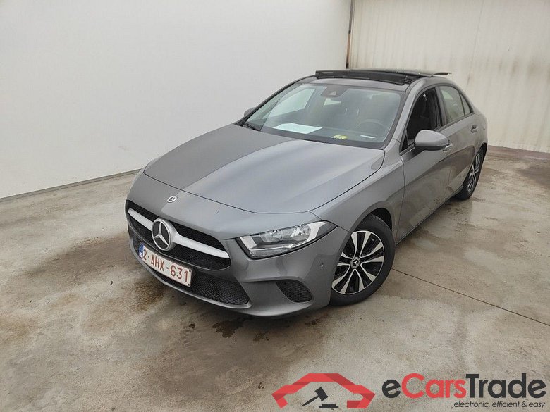 Mercedes-Benz A-Klasse Limousine A 200d Business Solution Limited 4d