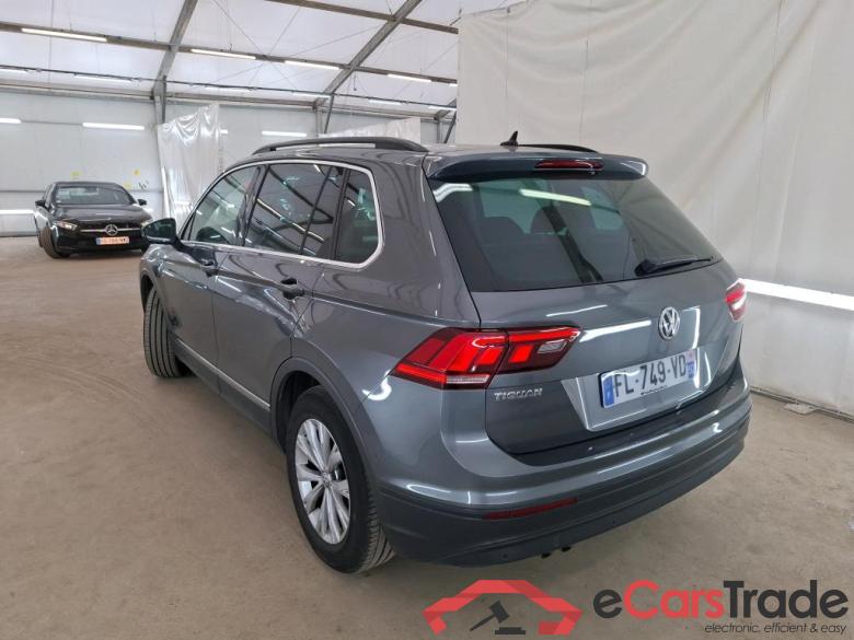 VOLKSWAGEN Tiguan / 2016 / 5P / SUV 2.0 TDI 150 DSG7 Confortline Business #2