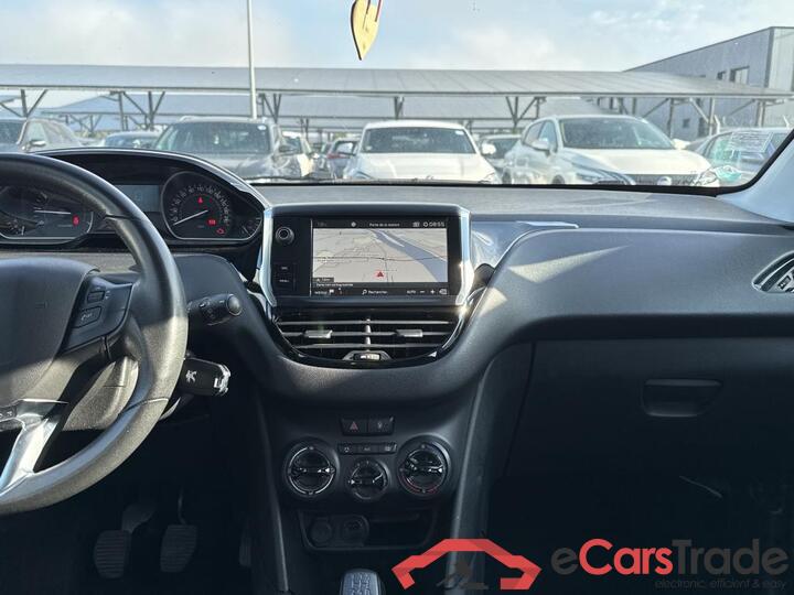 Peugeot 208 1.2 PureTech Navi Klima PDC ... #6