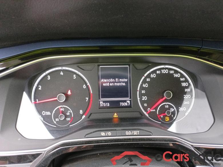 VOLKSWAGEN Polo / 2017 / 5P / berlina con portón United 1.0 TSI 81kW (110CV)(SP) #4