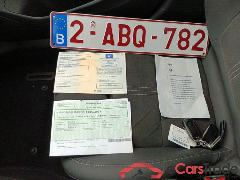 Opel Astra 1.2 Turbo 81kW S/S Ultimate 5d #4