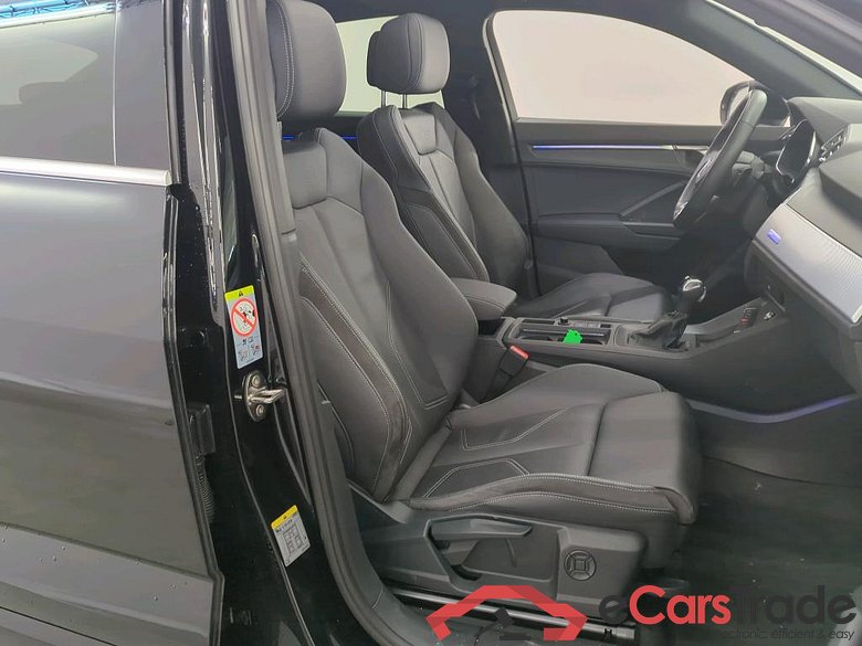 Audi Q3 Sportback 45 TFSI e S tronic S edition 5d #3