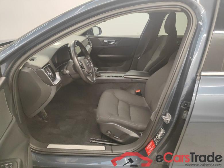 VOLVO V60 DIESEL - 2018 2.0 150 D3 Momentum Pro Geartronic 5d #3