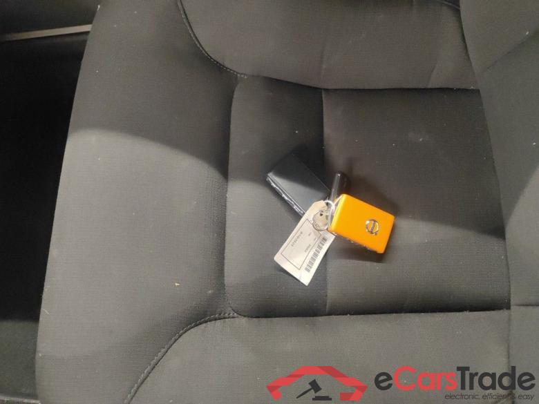 VOLVO V60 DIESEL - 2018 2.0 150 D3 Momentum Pro Geartronic 5d #4