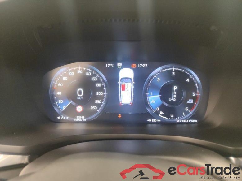 VOLVO V60 DIESEL - 2018 2.0 150 D3 Momentum Pro Geartronic 5d #6