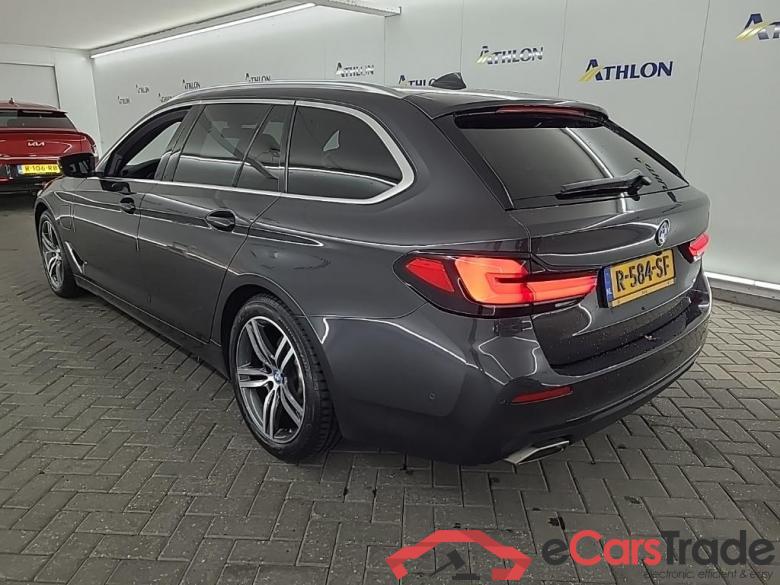 BMW 5-serie Touring 530e Business Edition Plus 5D 215kW #4