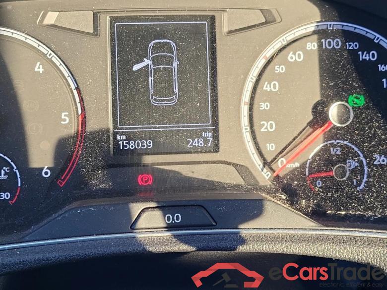 VOLKSWAGEN T-Roc / 2017 / 5P / todoterreno Advance 2.0 TDI 110kW (150CV) DSG (AC2) #5