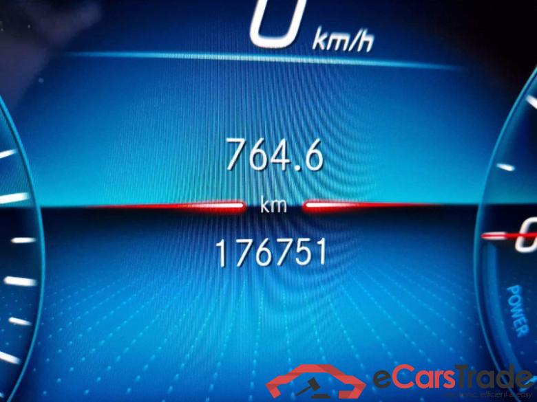 Mercedes-Benz E-Klasse T-Modell (BM 213)(06.2016->) DE - Kb5 E 300 de EU6d, T de AMG Line (EURO 6d), (Facelift) 2020 - 2023 #2