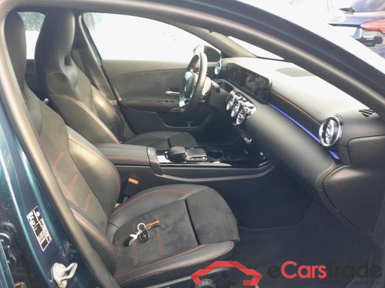 MERCEDES-BENZ Clase A / 2018 / 5P / berlina con portón A 250 e #6