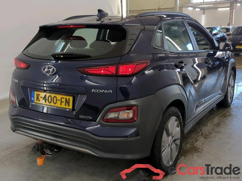 Hyundai KONA Comfort Smart Electric 64 kWh 5d #2