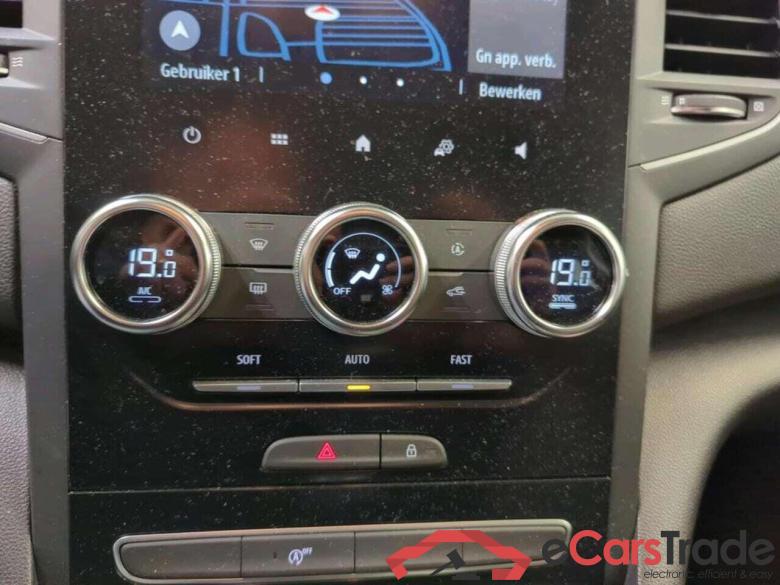 RENAULT Mégane Estate 1.3 TCe140 Equilibre #5