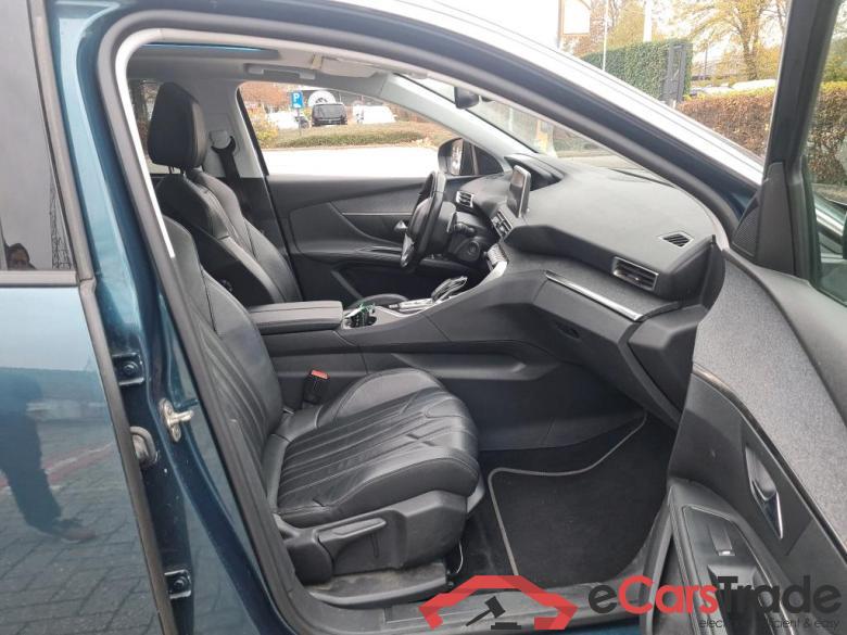 PEUGEOT - PEU 5008 BlueHDi 130PK EAT8 Allure & Pack Claudia Leather & Two Removable Seats & VisioPark I & Drive Assistant & Safety Plus & Pano Roof #3