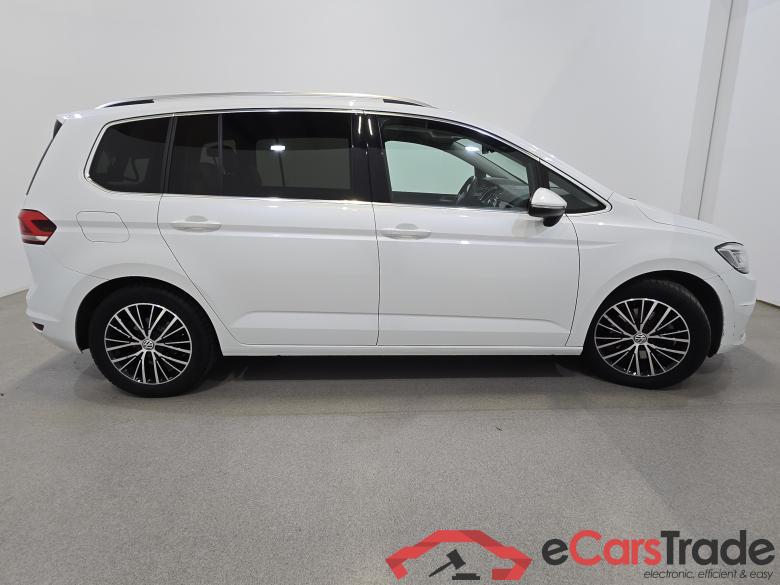 Volkswagen Touran 1.4 TSI Highline Aut. LED-Matrix ACC Navi Leather KeylessGo Camera Klima PDC ... #5
