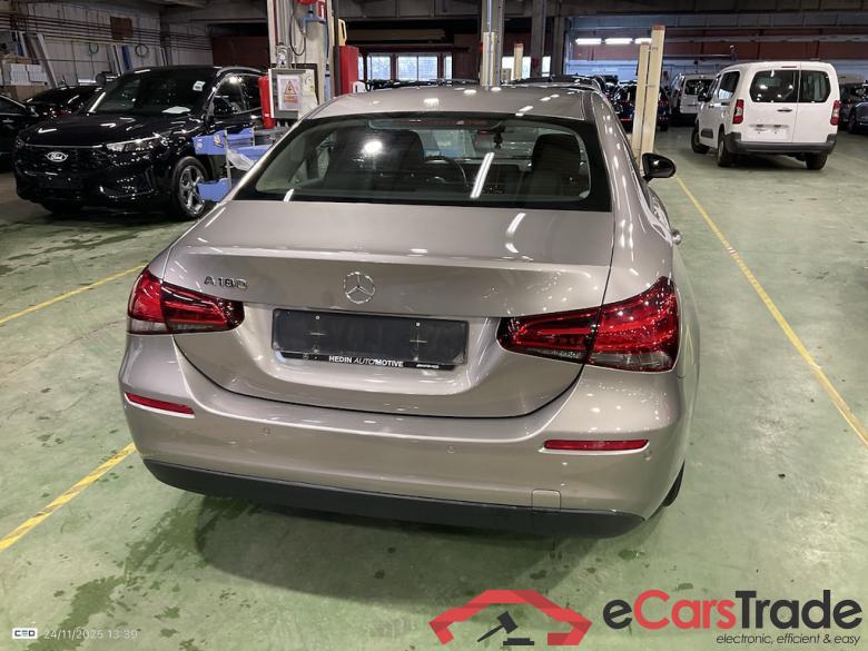 MERCEDES-BENZ CLASS A SEDAN (V177) A 180 Business Solution #5