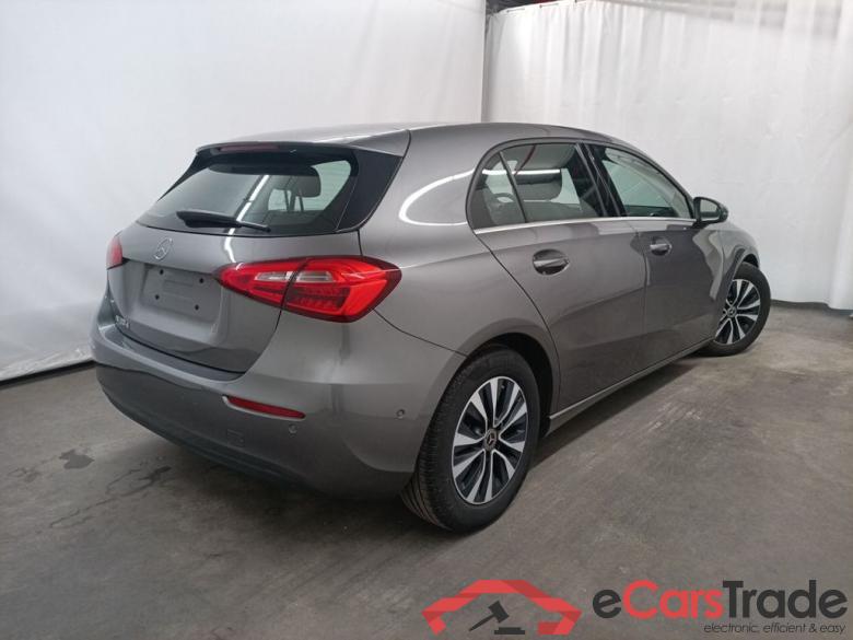 Mercedes-Benz A-Klasse A 180 d Business Solution 5d #2