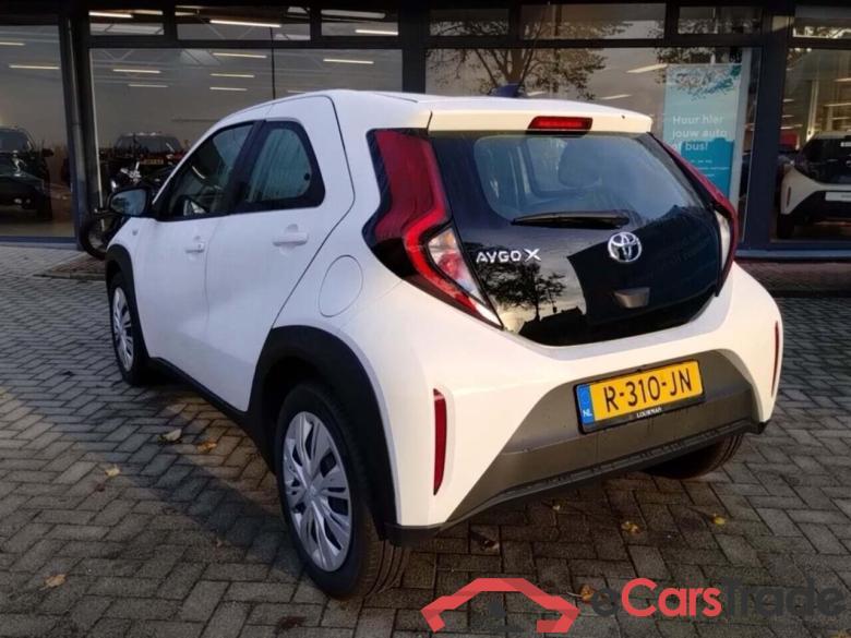 TOYOTA Aygo X 1.0 VVT-i MT Play #3
