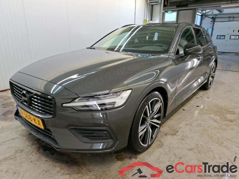 VOLVO V60 2.0 B3 Mom. Adv. #1