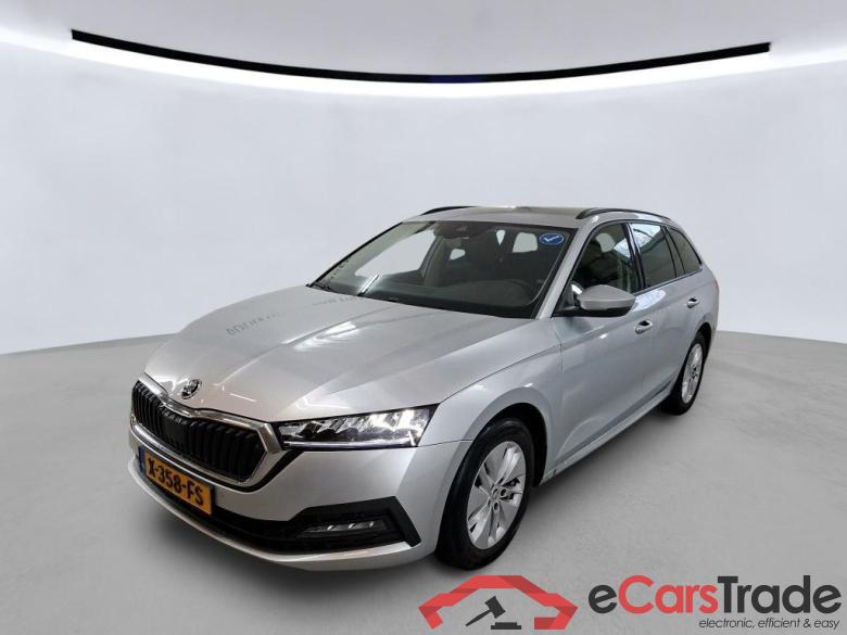 SKODA Octavia Combi 110 kW #1