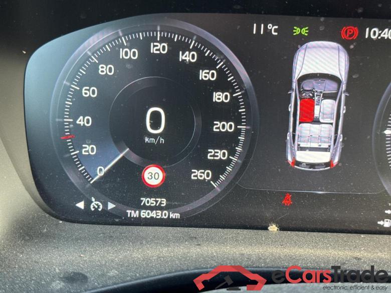 VOLVO XC40 / 2017 / 5P / todoterreno 1.5 T4 Twin Recharge Inscription Auto #5