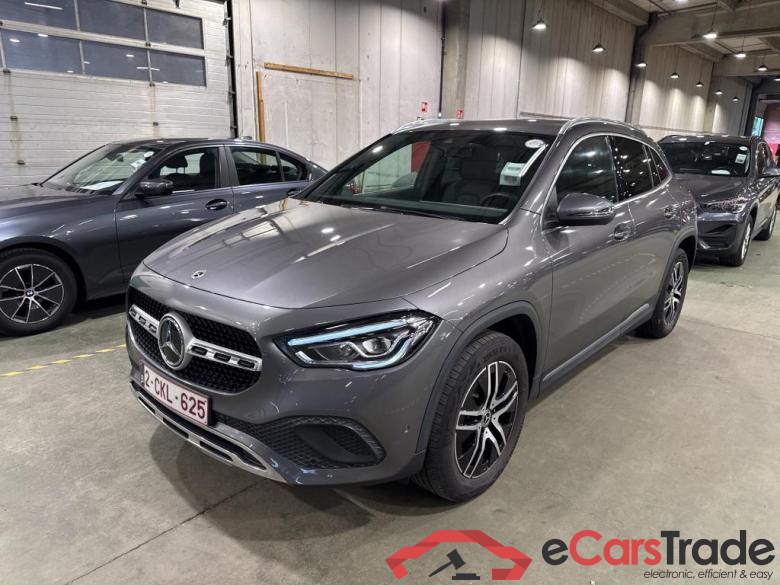 MERCEDES-BENZ GLA 1.3 GLA 250 E DCT BUSINESS SOLUTION