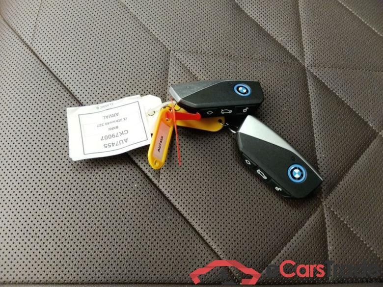 BMW IX 72 kWh xDrive40 (240 kW) 5d #4