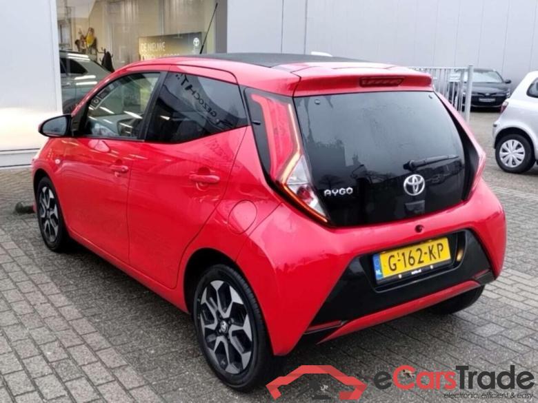 TOYOTA Aygo 1.0 VVT-i x-cite #3