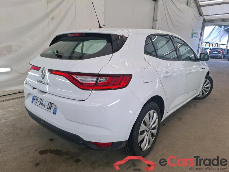 Megane IV Berline 5pt. Société Air Nav 1.5 dCi 90CV BVM6 E6 #3