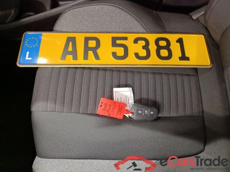 PEUGEOT 5008 DIESEL - 2021 1.5 BlueHDi Active Pack (EU6.4) 5d #4