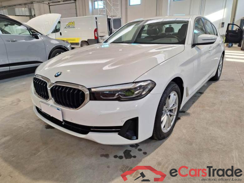 BMW SERIE 5 / 2020 / 4P / BERLINA 520D XDRIVE BUSINESS AUTO MH48V