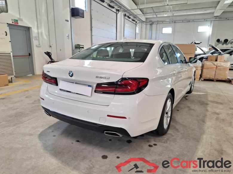 BMW SERIE 5 / 2020 / 4P / BERLINA 520D XDRIVE BUSINESS AUTO MH48V #2