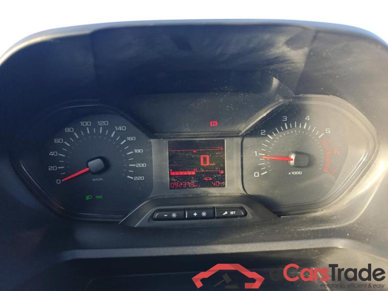 PEUGEOT Partner / 2018 / 3P / furgón derivado de turismo Pro Standard 600kg BlueHDi 73kW (AC) #4