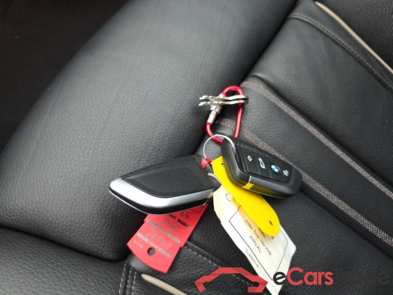 BMW 5 TOURING - 2020 530eA 184hp PHEV 5d #4