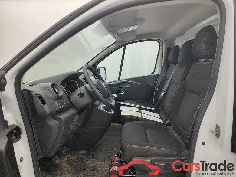 Renault Trafic L2H1 dCi 120 Grand Confort 2.9T 4d !! Technical issues !! #3