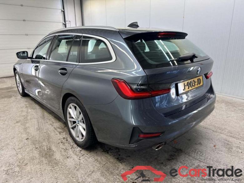 BMW 3-serie Touring 318i Executive Ed. #6