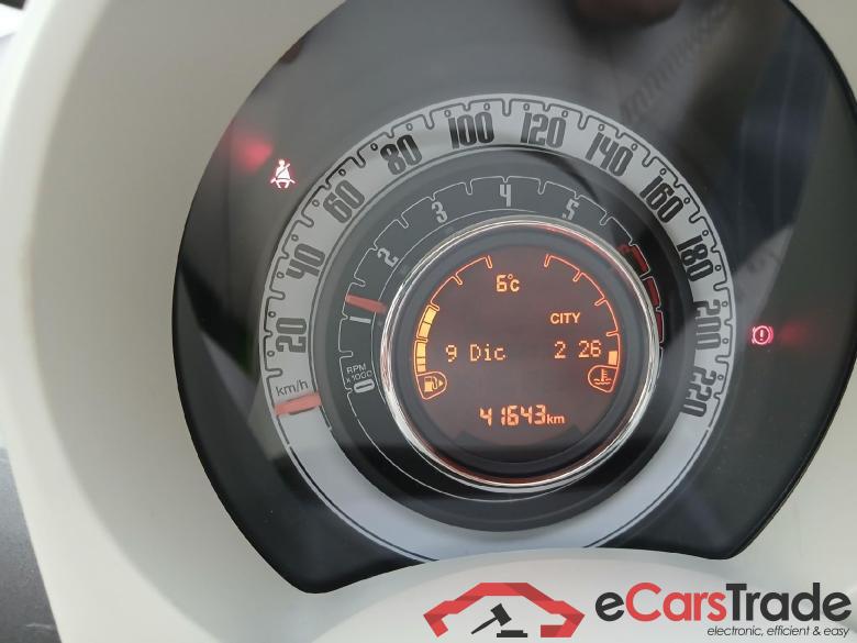 FIAT 500 / 2015 / 3P / berlina con portón Lounge 1.2 8v 51KW (69 CV) (AC) #4