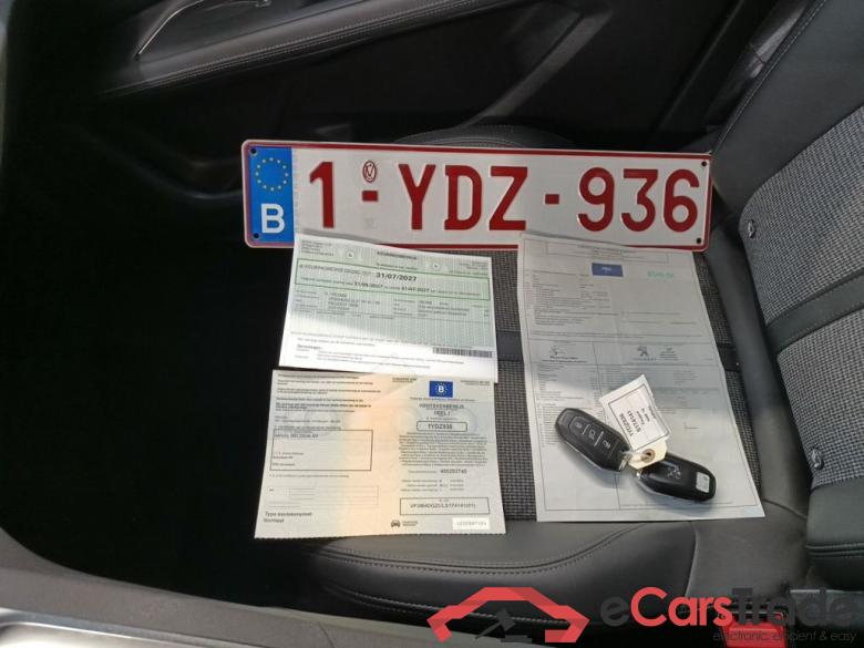 Peugeot 3008 Hybrid 225 e-Auto8 Allure 5d #4
