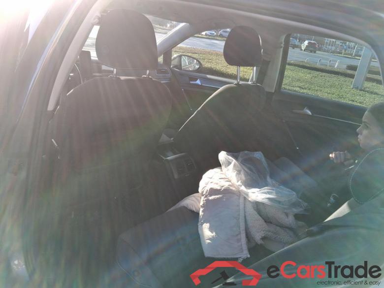 VOLKSWAGEN Golf VII Golf Highline BlueMotion Technology 1.4 l TSI 90 kW (122 PS) 6-speed #5