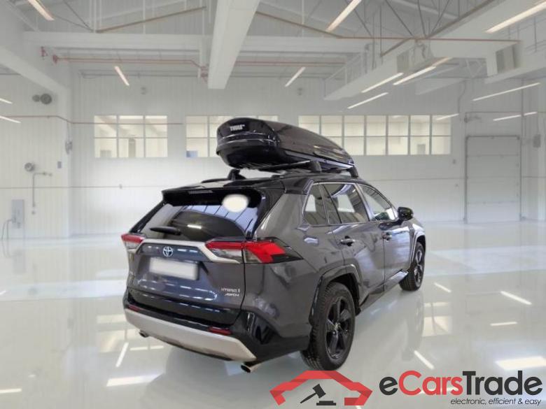 TOYOTA RAV4 / 2018 / 5P / CROSSOVER 2.5 HV 222V E-CVT STYLE 4WD #2