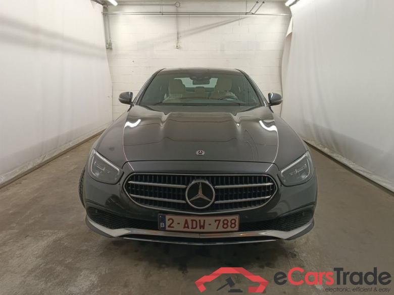 Mercedes-Benz E-Klasse Berline E 300 e Business Solution 4d #5