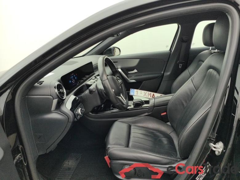 Mercedes-Benz A-Klasse Limousine A 180 d DCT Launch Edition 4d #3