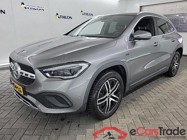 MERCEDES-BENZ GLA GLA 250 e DCT Bus Sol Luxury Limited 5D 160kW