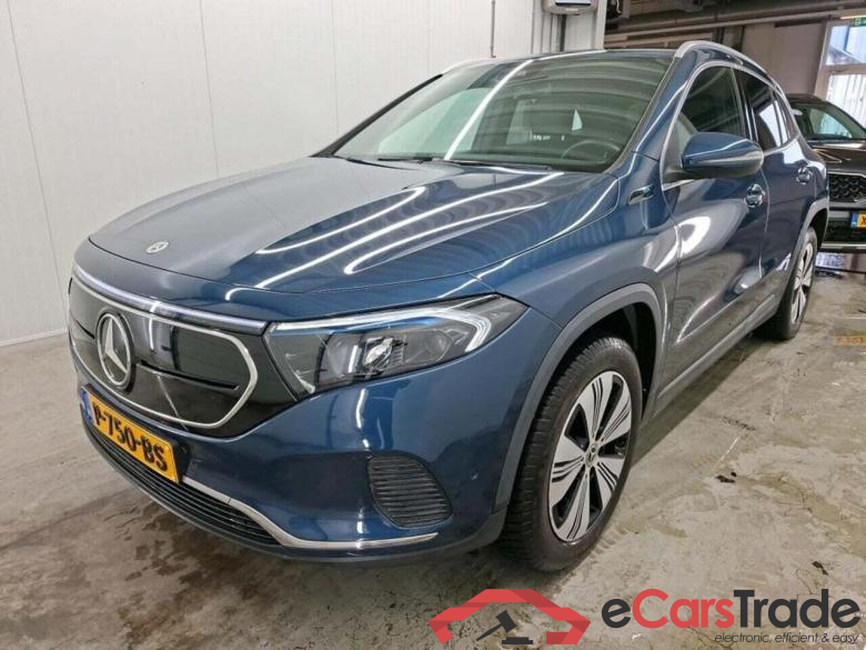 MERCEDES-BENZ EQA 250 Bns Sol. Lux