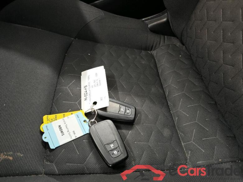 TOYOTA Corolla Touring Sports 72 kW #6