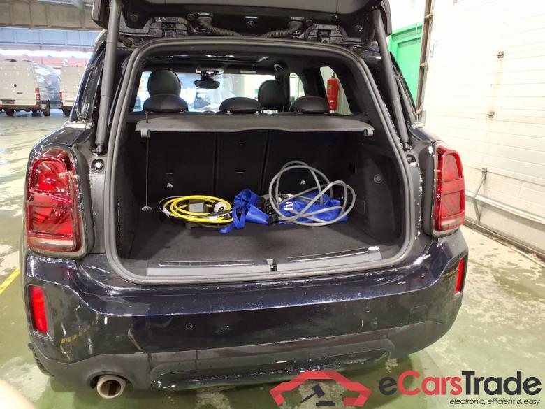 MINI COUNTRYMAN 1.5 COOPER S E 4WD AUTO #3