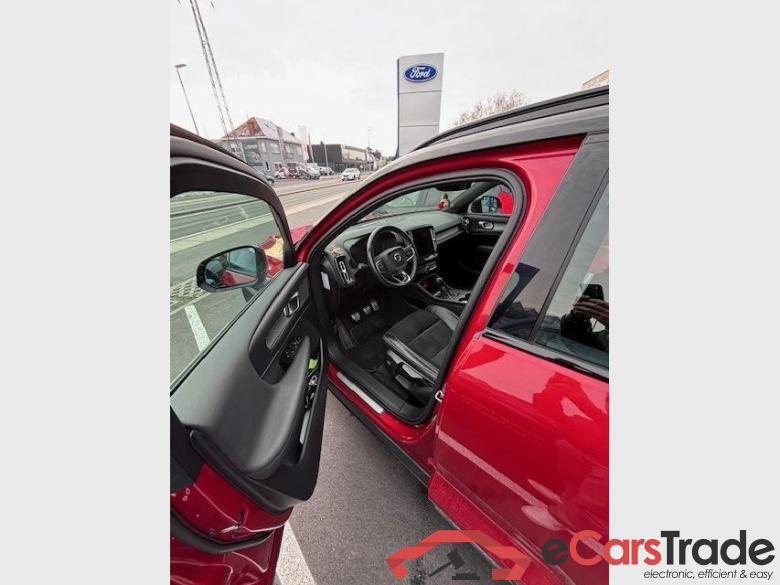 VOLVO XC40 1.5 T2 R-Design #6
