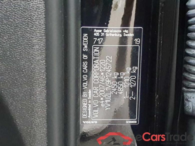 Volvo XC60 (03.2017->) DE - SUV5 B5 (Benzin) AWD EU6d, Ultimate Dark Mild-Hybrid (EURO 6d), (Facelift) #3