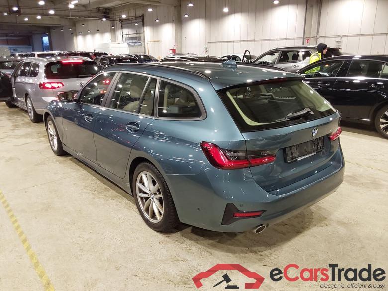 BMW 3 TOURING DIESEL - 2019 318 dA AdBlue #2