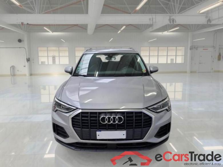AUDI Q3 / 2018 / 5P / SUV 35 TDI S TRONIC BUSINESS #6