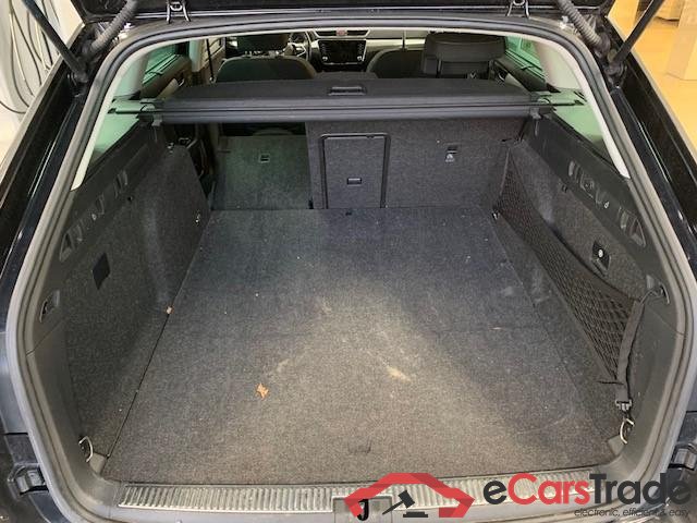 SKODA Superb Combi Superb Wagon Ambition 1,4 TSI iV 160 kW 6-speed automat. #6