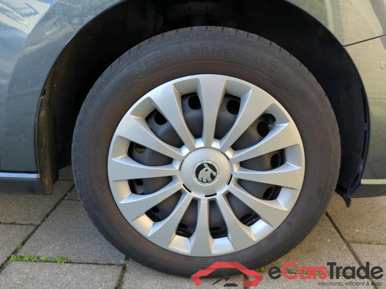 SKODA Fabia Combi 70 kW #6